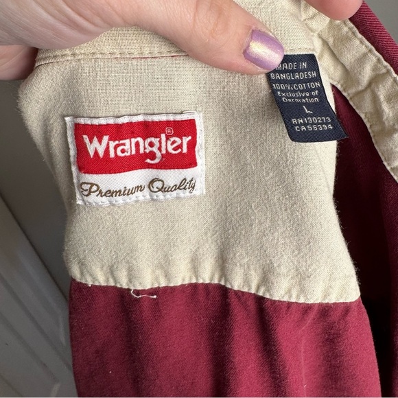 Men's Wrangler Burgundy Button Up Shirt - Picture 5 of 5